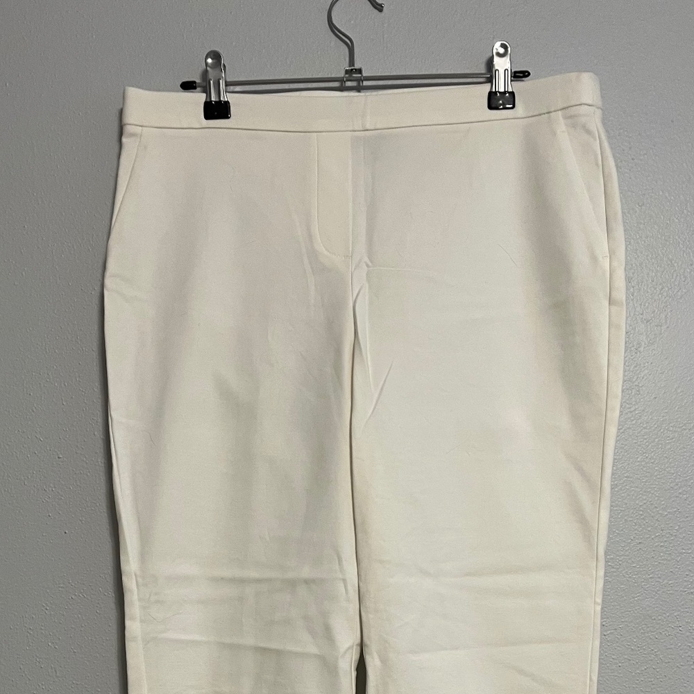 Vince Camuto white cropped pants Size S